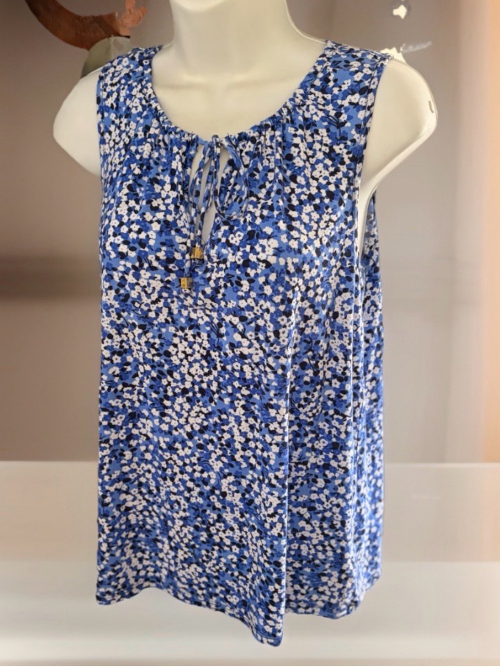 Michael Kors, Size Medium Sleeveless, Blue Floral Tie-Neck Top, All occasion EUC